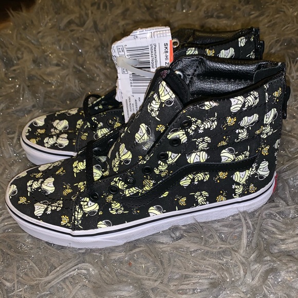 Vans Other - NEW Vans Sk8 Hi Zip Peanuts Kids Size 5